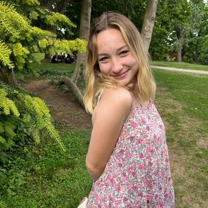 Hey guys, I’m Elyse!! 🧚‍♀️💖🌈🍵💌